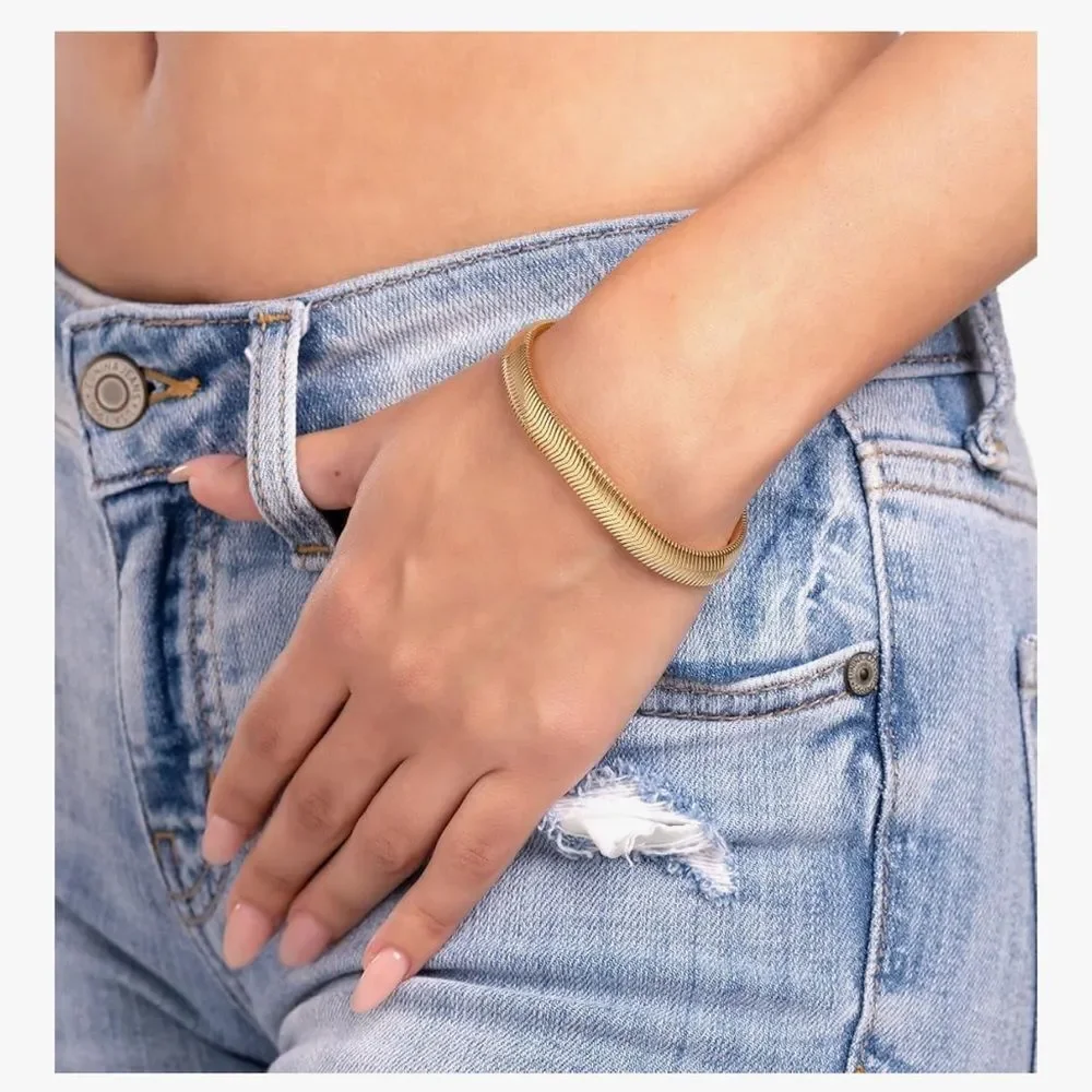 NEW 18K Gold Plated Elegant Gold Bracelet
